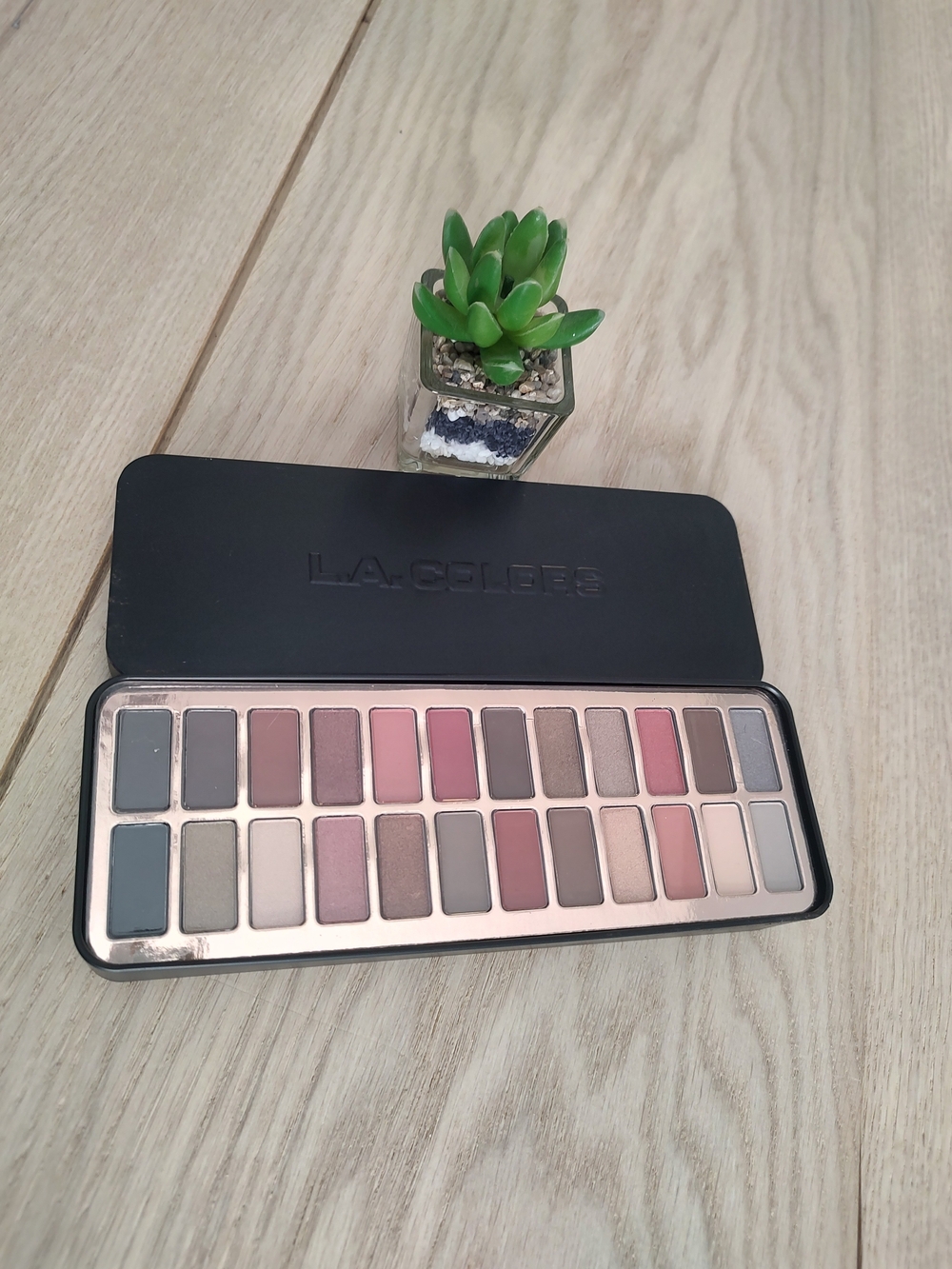L.A. COLORS 24-Shade Neutral & Rose Eyeshadow Palette 1oz